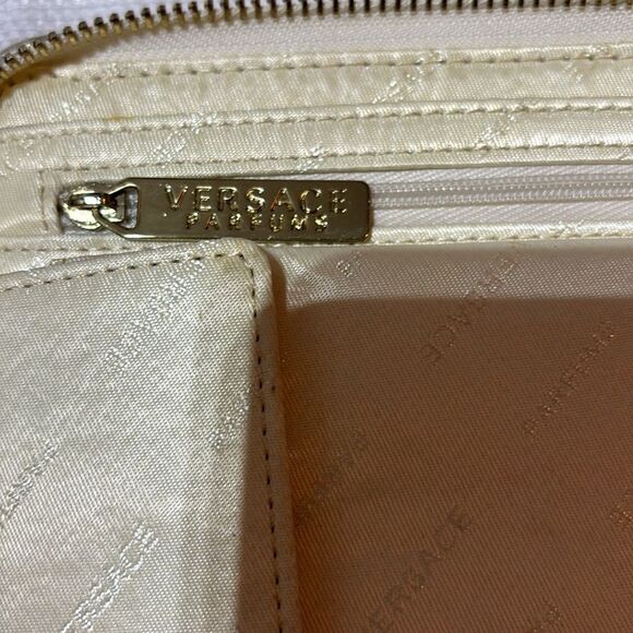 VERSACE PARFUMS Gold Wallet with Gold Chain - Picture 3 of 10